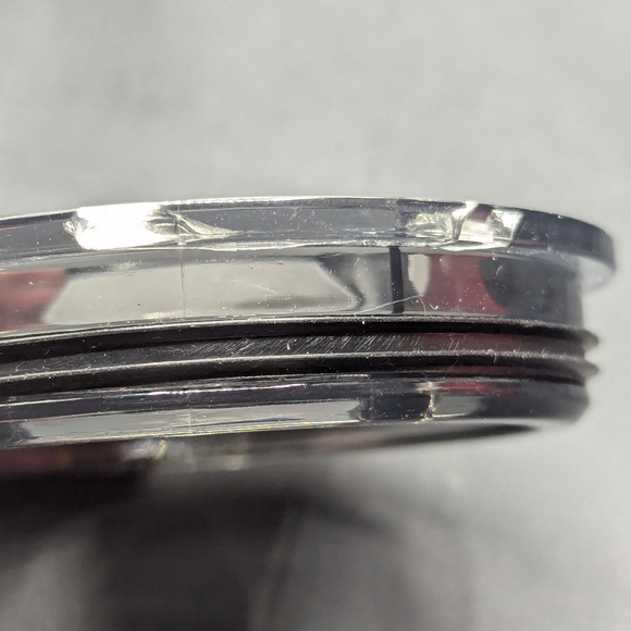 Buc-ee’s Small Wine Insulated Cup With Lid. - Picture 9 of 12